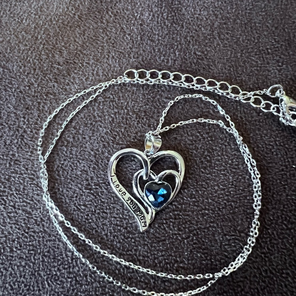 I love you mom, engraved necklace, Mother’s Day gift